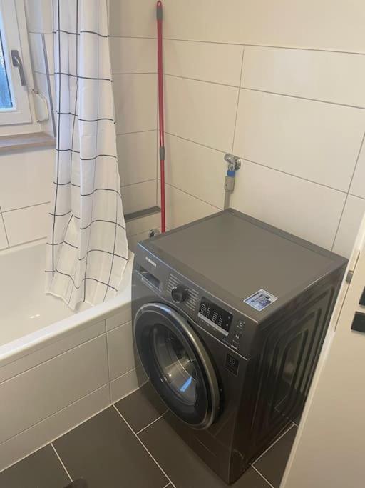 Ferienwohnung Outletcity Metzingen Метцинген Экстерьер фото